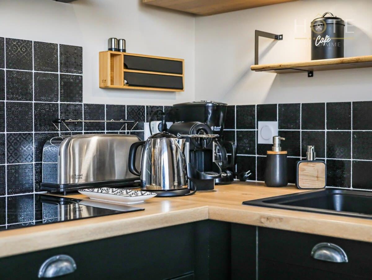 Chaleureux Logement-Centre Ville-Proche Gare-Plage 莱萨布勒-多洛讷 外观 照片