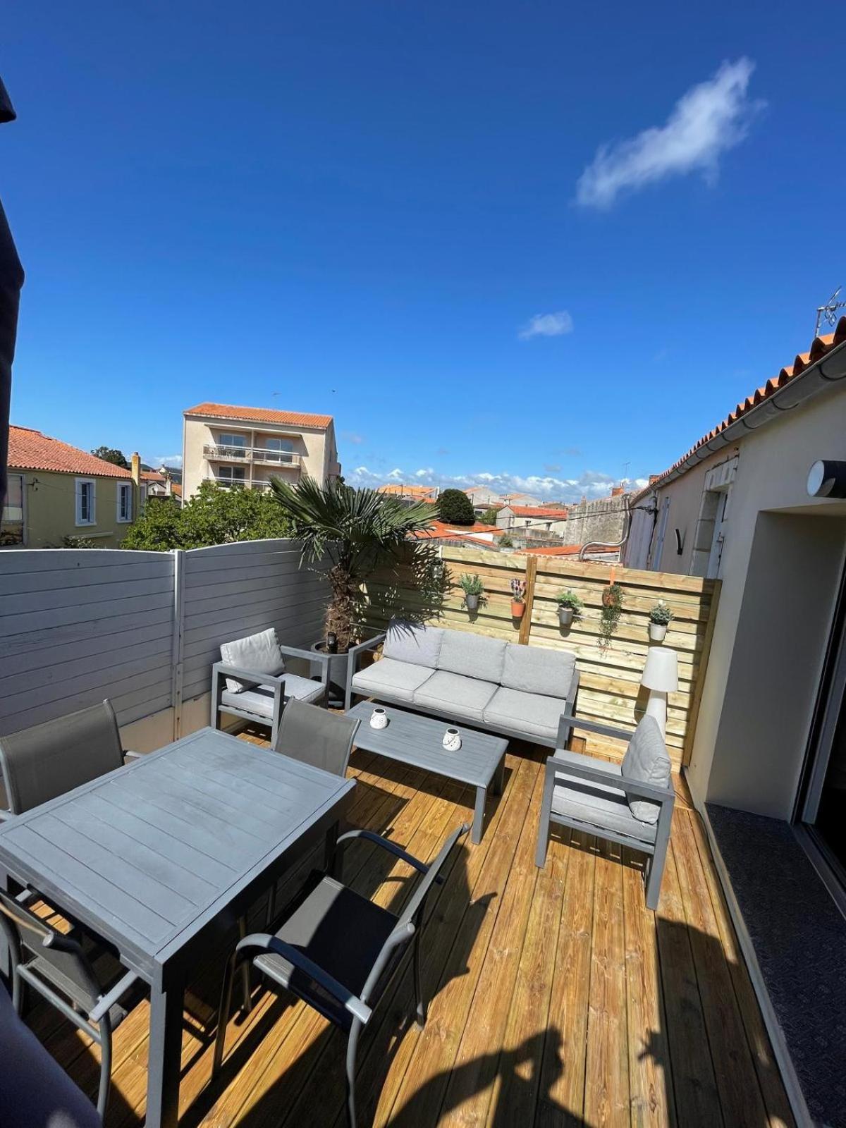Chaleureux Logement-Centre Ville-Proche Gare-Plage 莱萨布勒-多洛讷 外观 照片